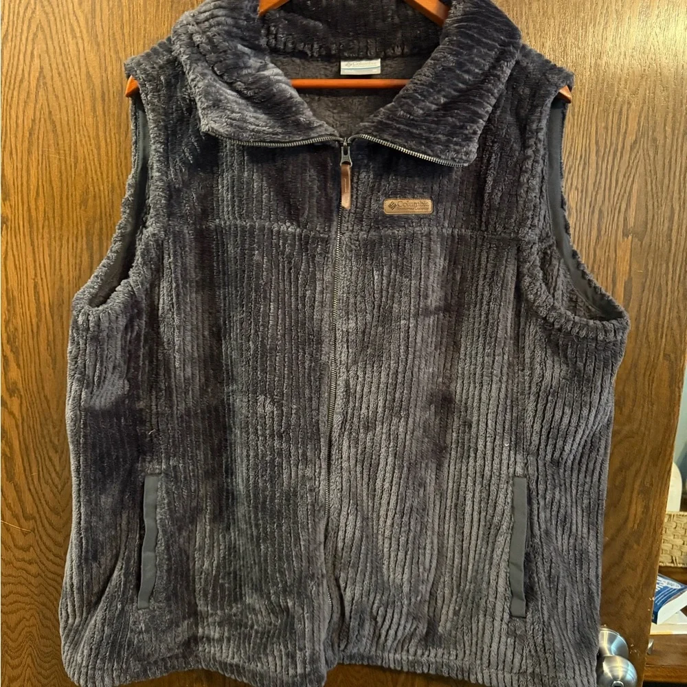 Columbia plus size 3X Gray Fleece Vest - Picture 1 of 3